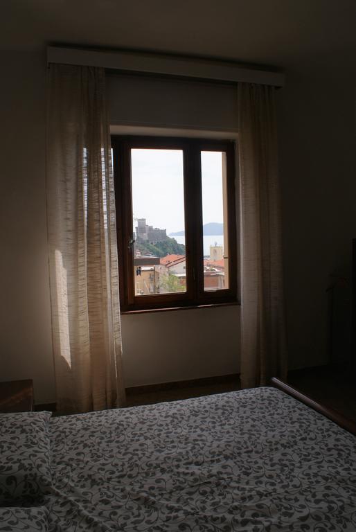 Il Terrazzo Sul Castello Apartment Lerici Exterior photo